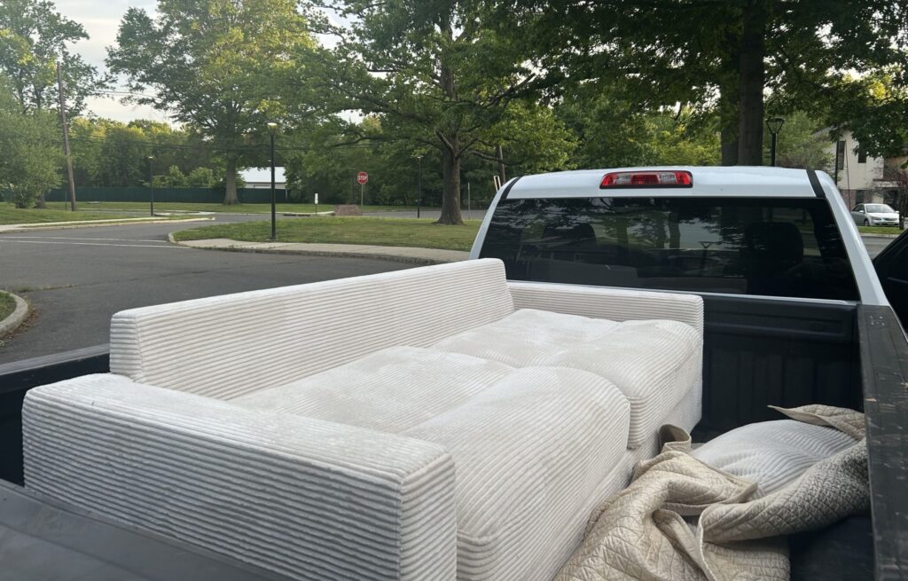 Furniture pickup and moving service in Central New Jersey