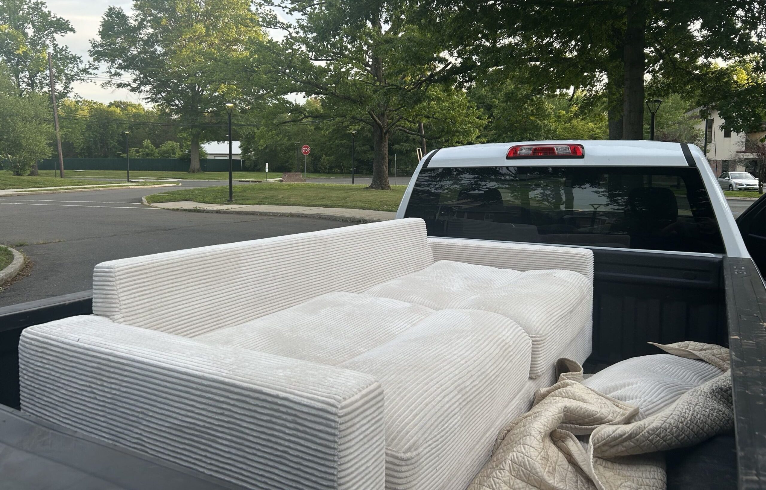 Furniture pickup and moving service in Central New Jersey